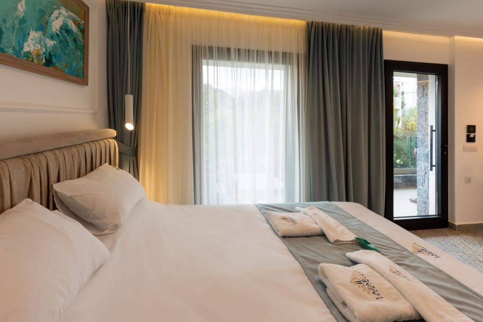 Lazar Lux Suites - Ammoudara Amoudara  Room photo